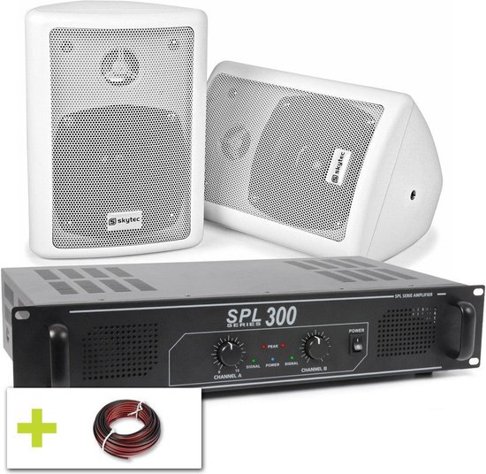 Hobbykamerset met 2 seakers en een versterker van SkyTec